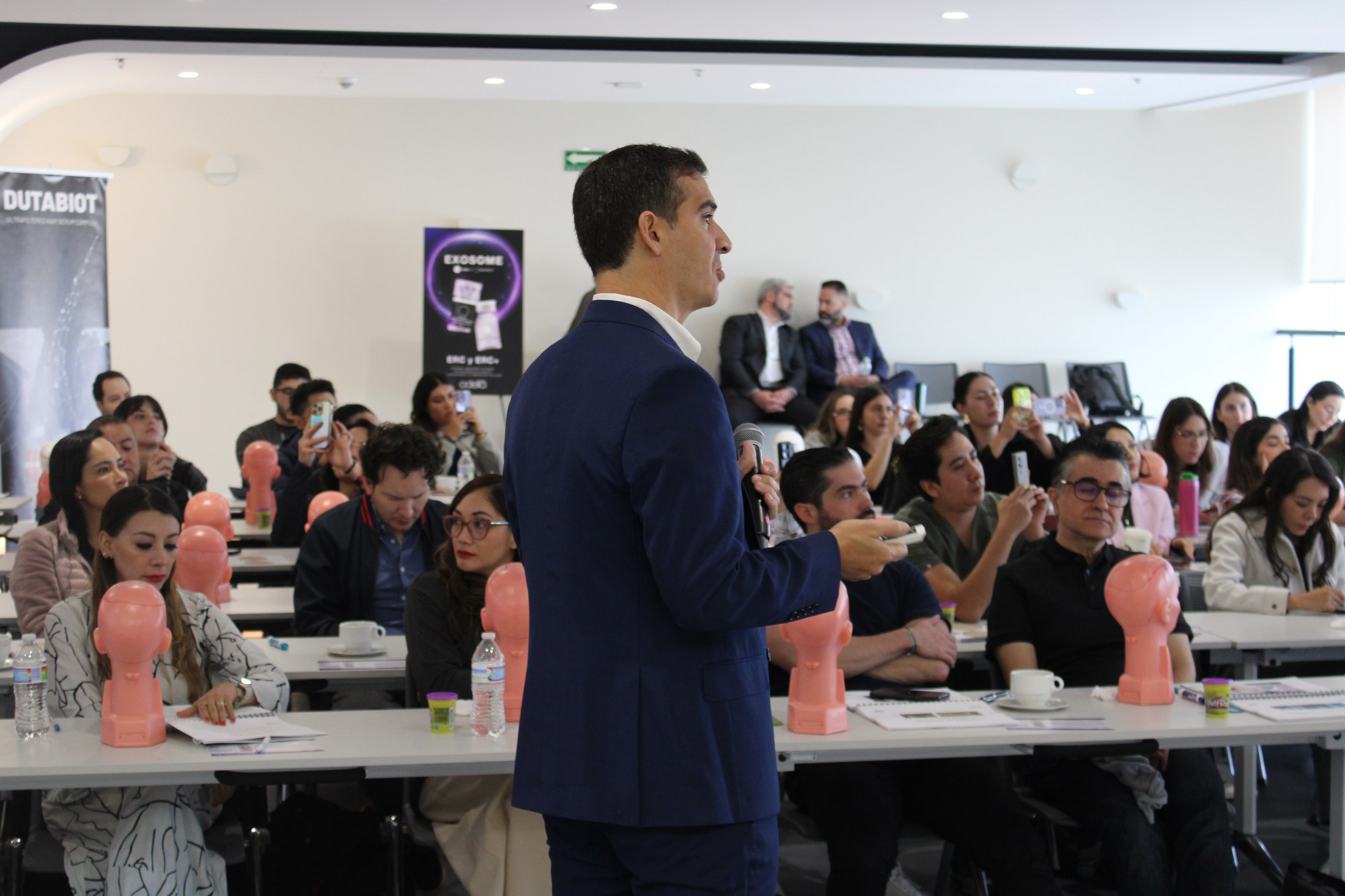 Sesión educativa del Hair Transplant Workshop by GeVa